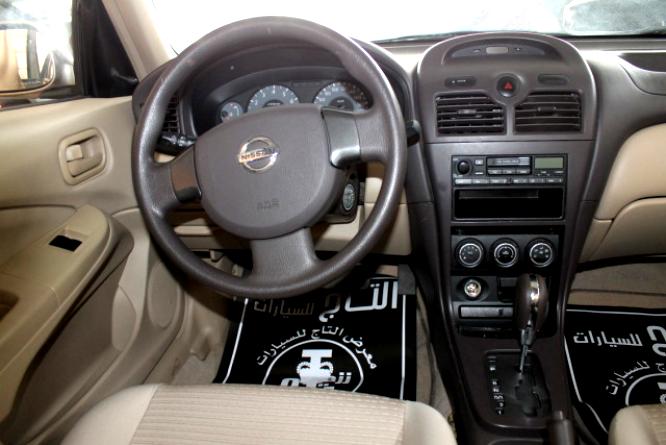 Nissan Sunny 2010 #3