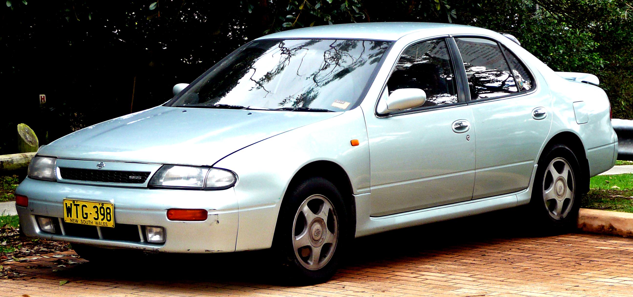 Nissan Sunny Sedan 1993 #9