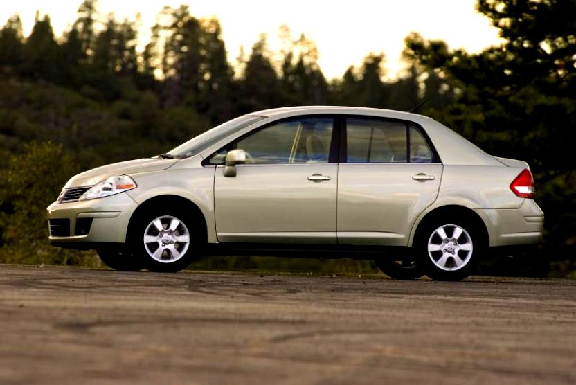 Nissan Tiida/Versa Sedan 2011 #11