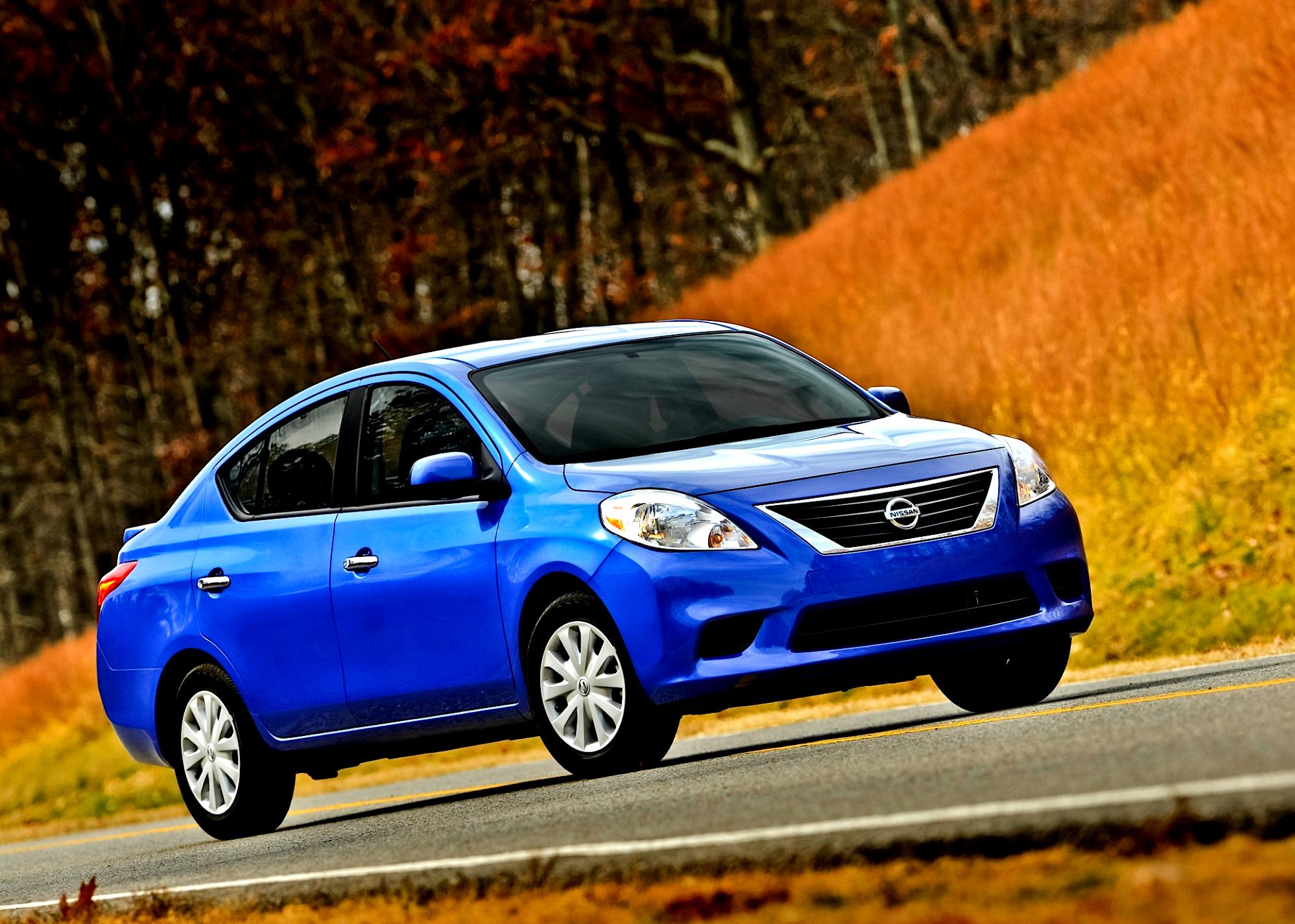 Nissan Tiida/Versa Sedan 2011 #19