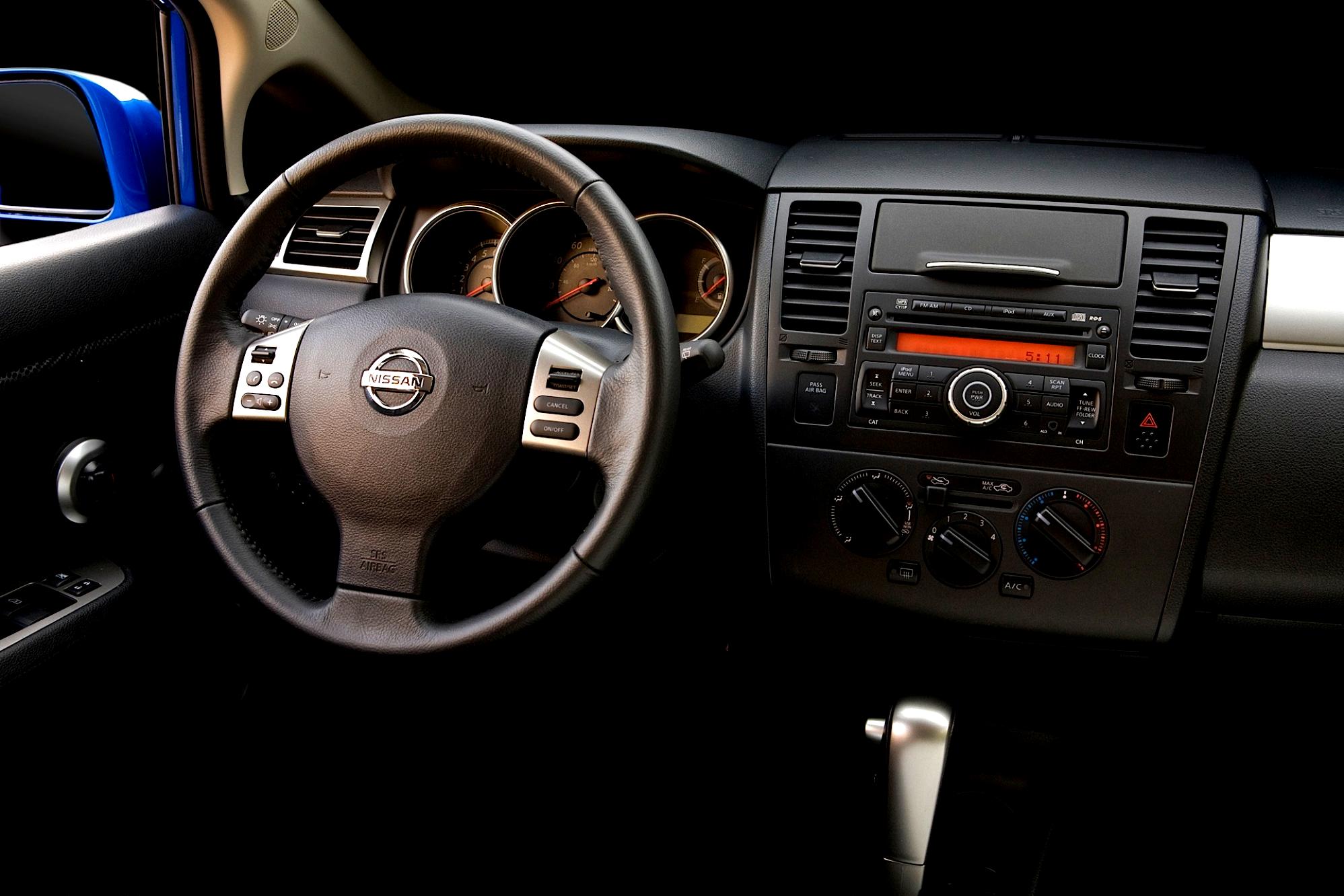 Nissan Tiida/Versa Sedan 2011 #25