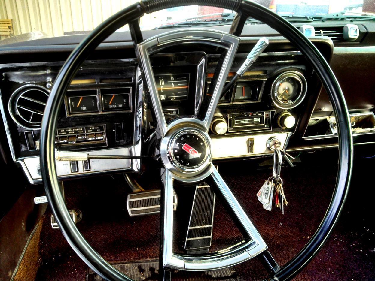 Oldsmobile Toronado 1966 #25