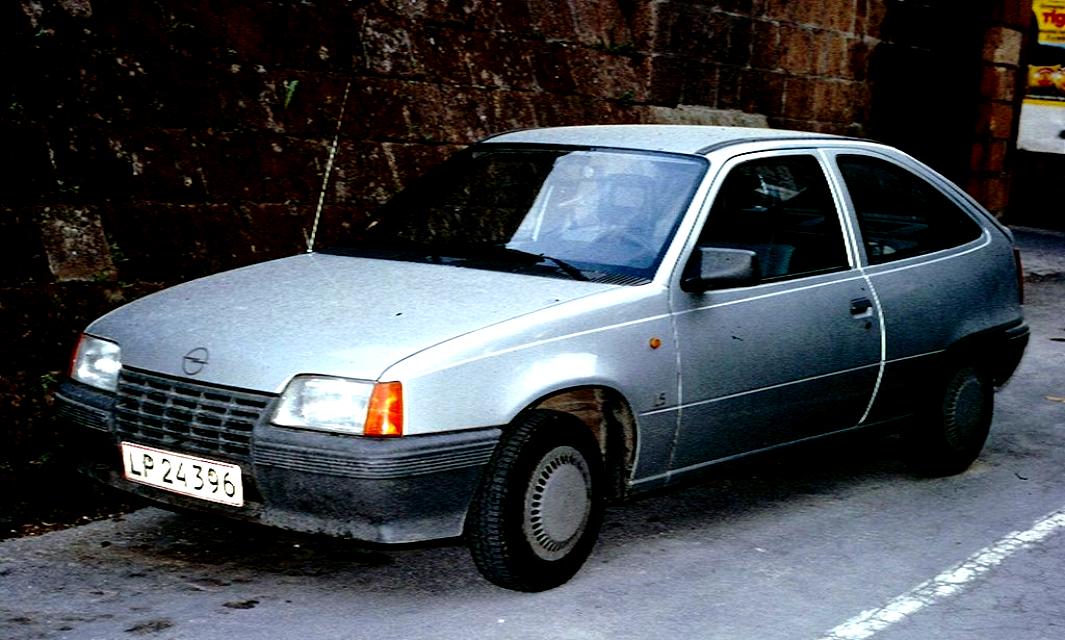 Opel Astra 3 Doors 1998 #32