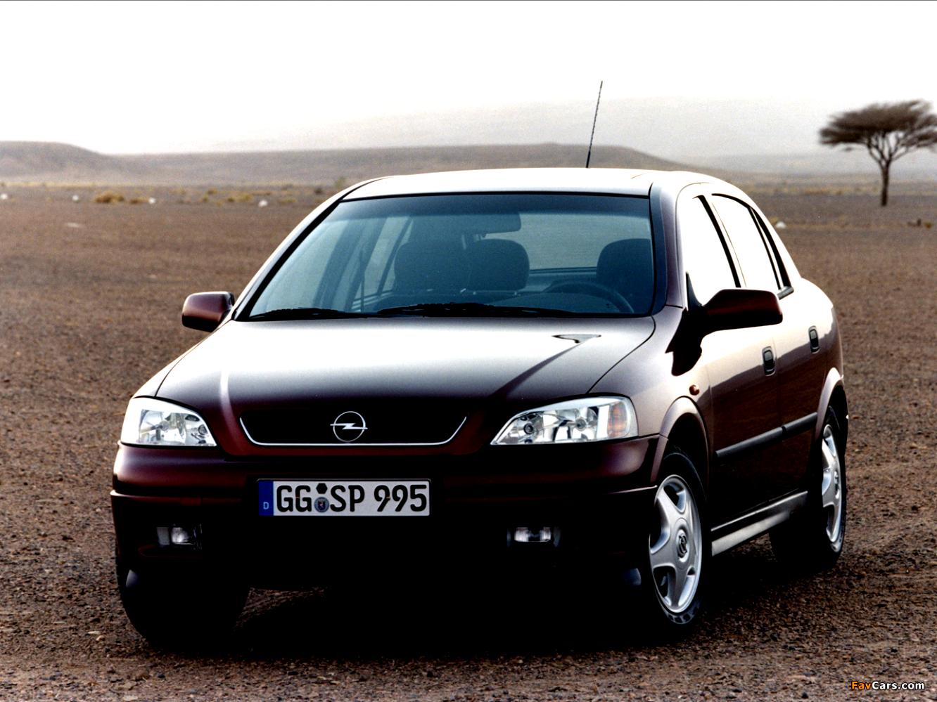 Opel Astra 5 Doors 1998 #2