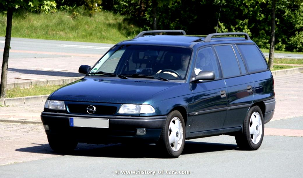 Opel Astra Caravan 1994 #12