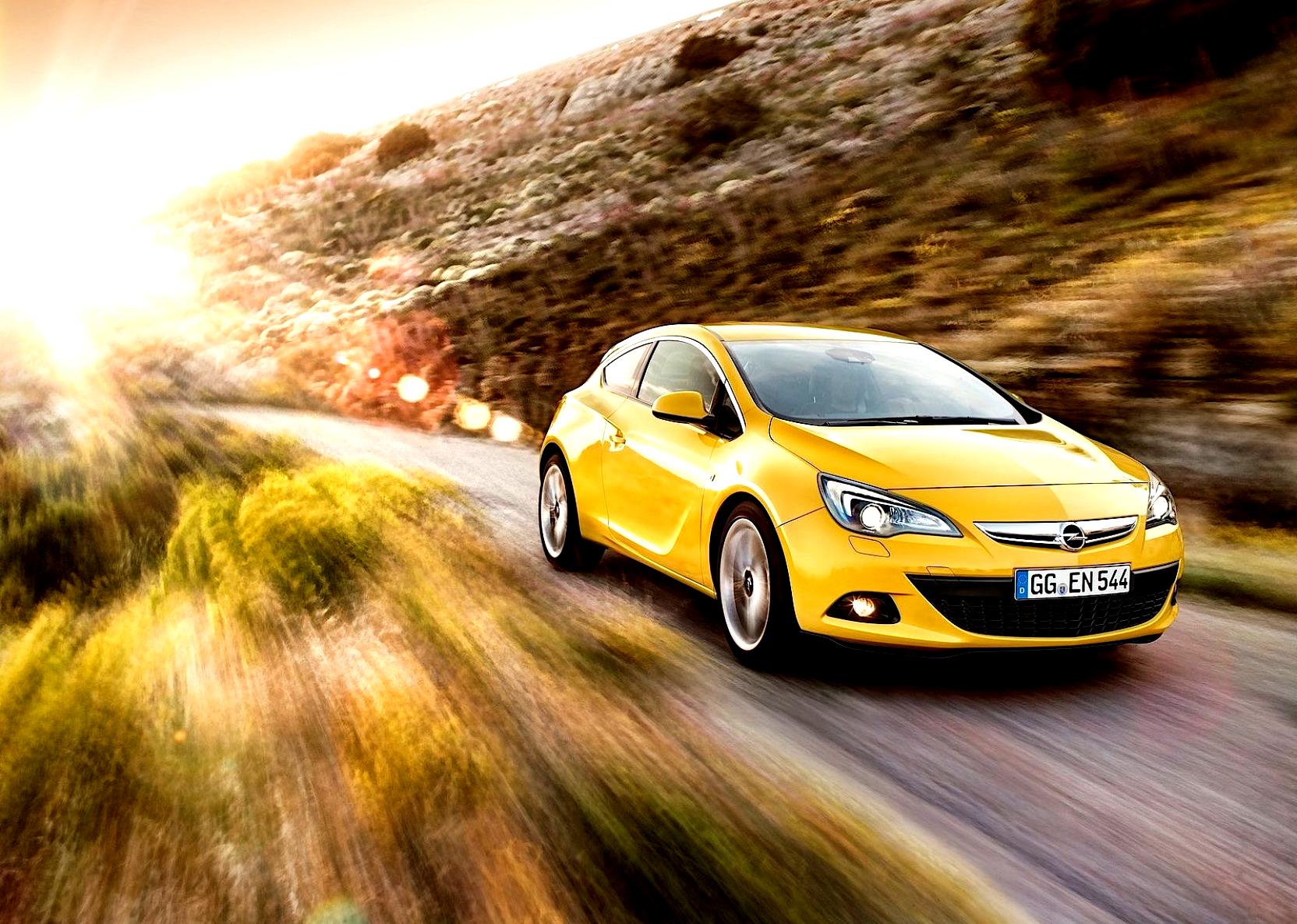 Opel Astra GTC 2011 #49