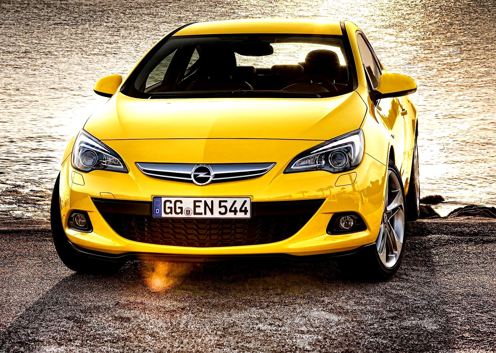 Opel Astra GTC 2011 #54