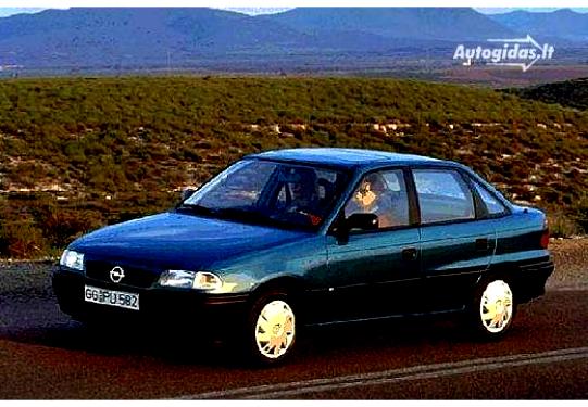 Opel Astra Sedan 1992 #2