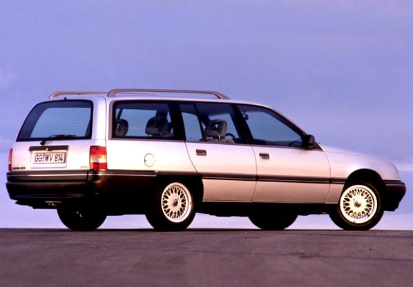 Opel Omega Caravan 1986 #14