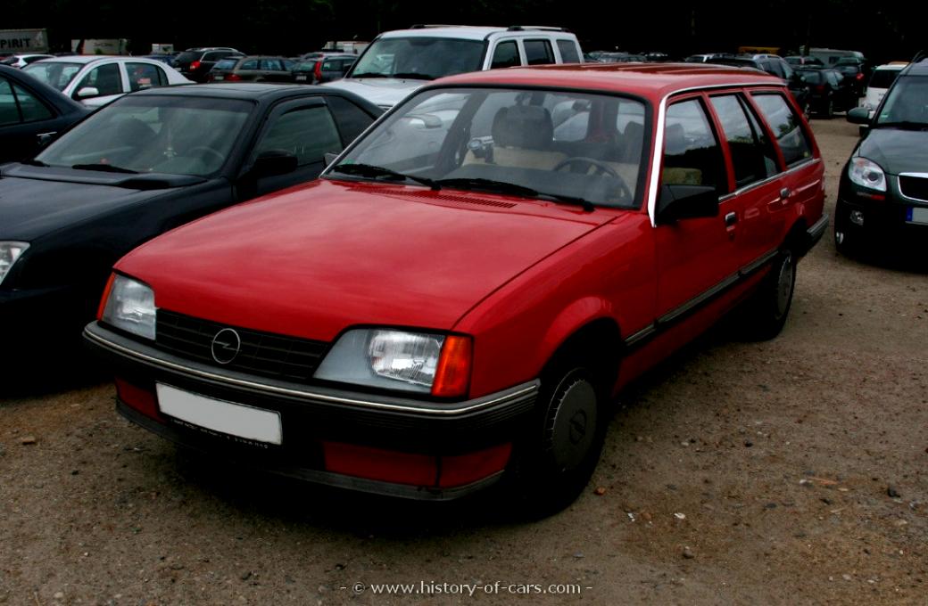 Opel Rekord Caravan 1982 #8
