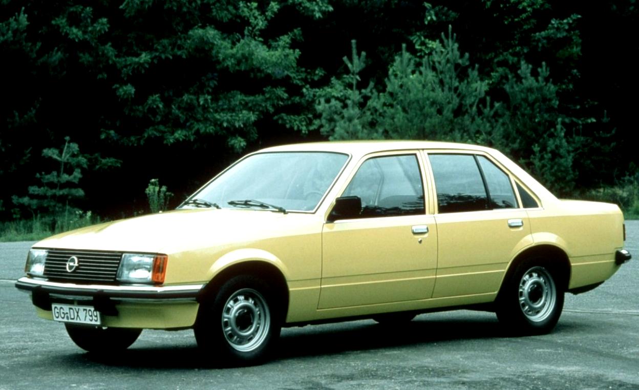 Opel Rekord Sedan 1977 #1