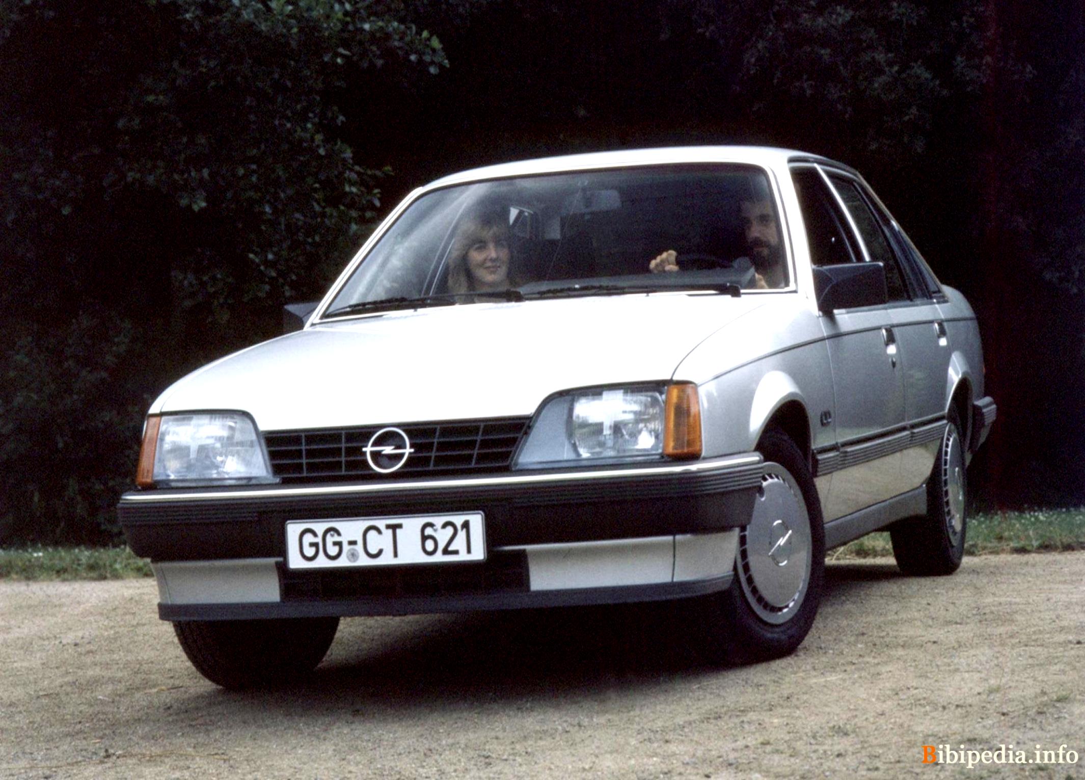 Opel Rekord Sedan 1982 #8