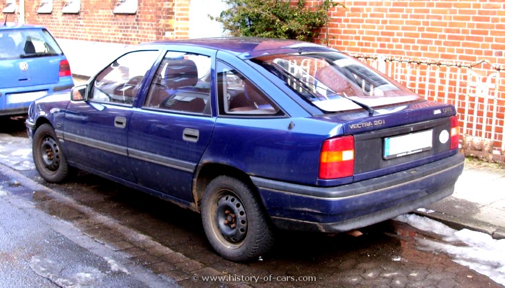 Opel Vectra Hatchback 1988 #1