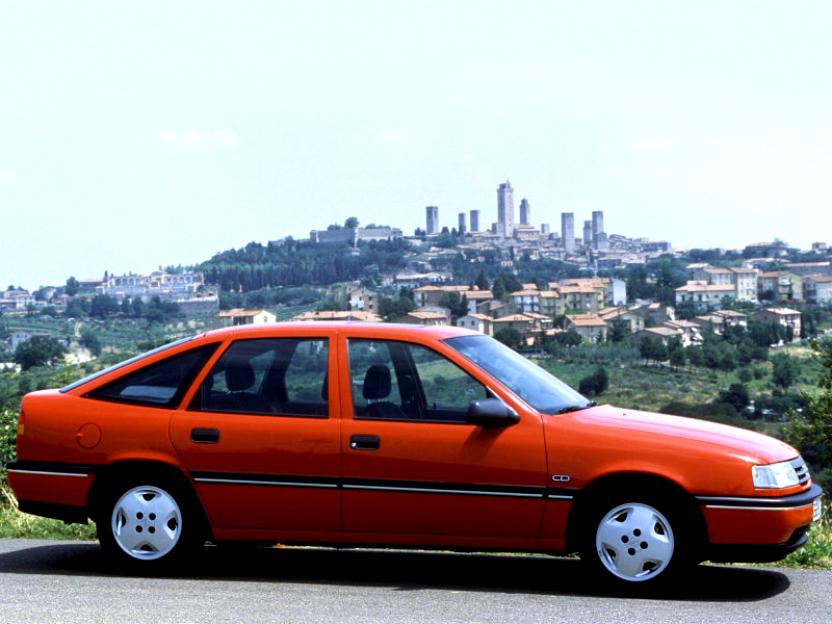 Opel Vectra Hatchback 1988 #8