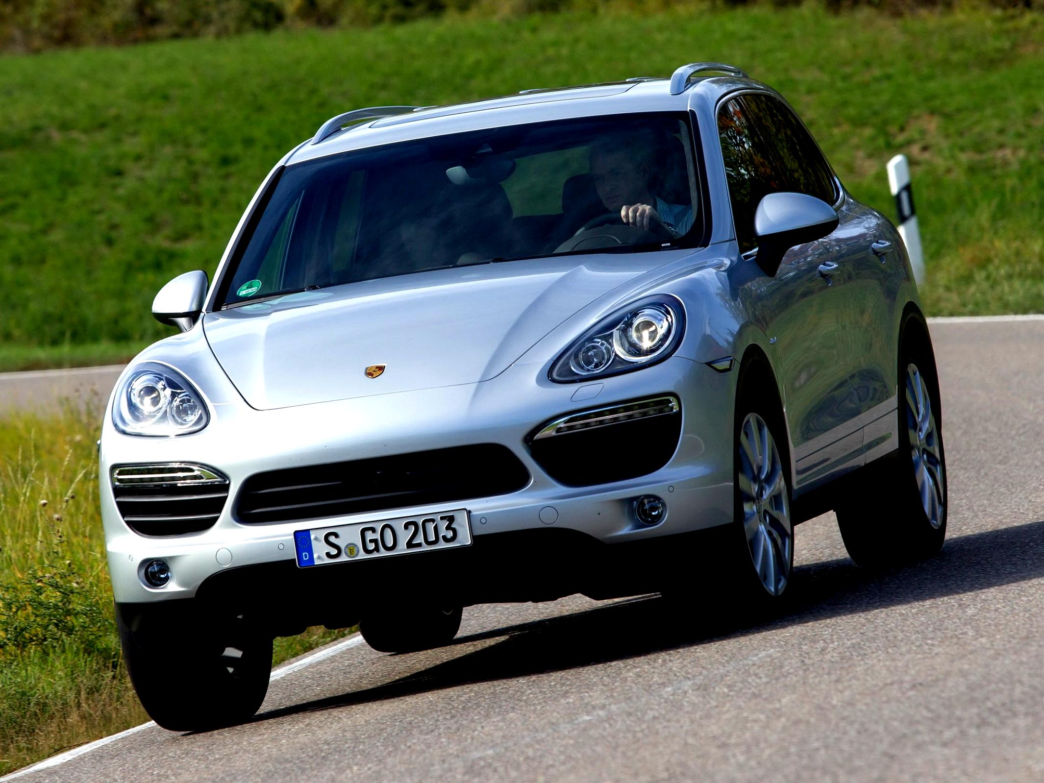 Porsche Cayenne S Diesel 2012 #25