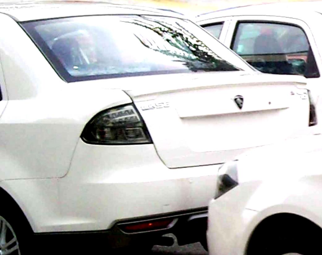 Proton Saga FLX 2011 #20