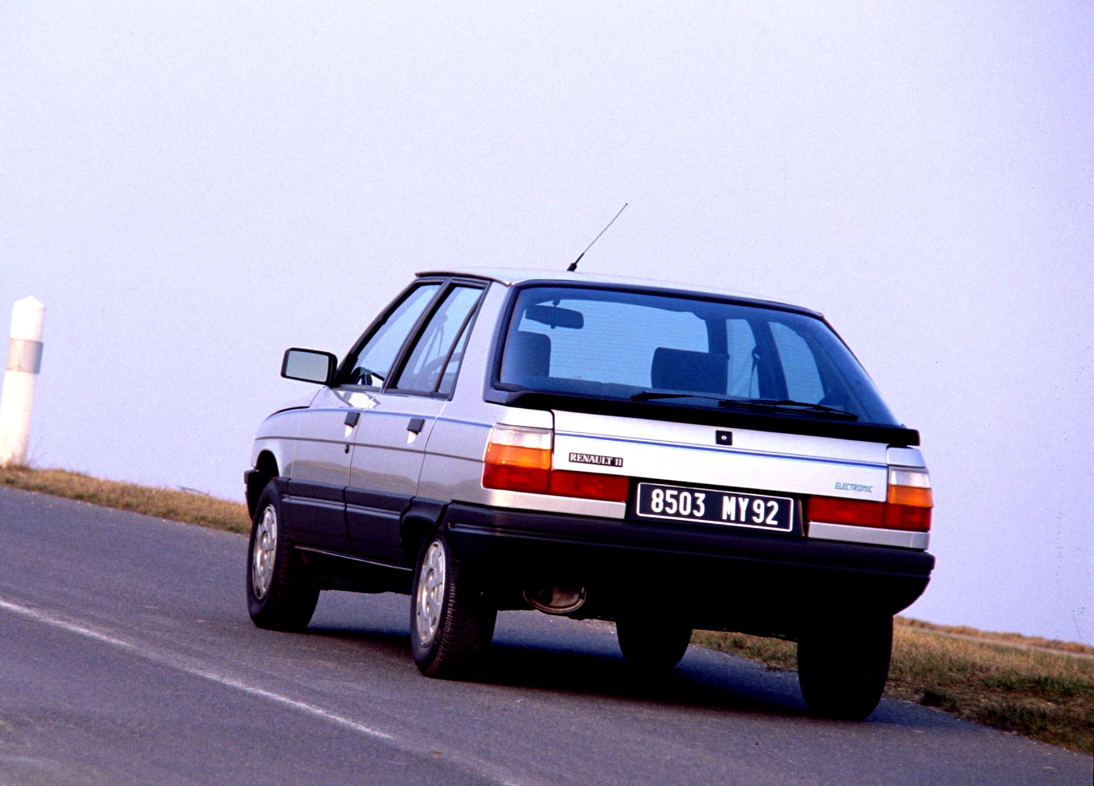 Renault 11 3 Door 1983 #2
