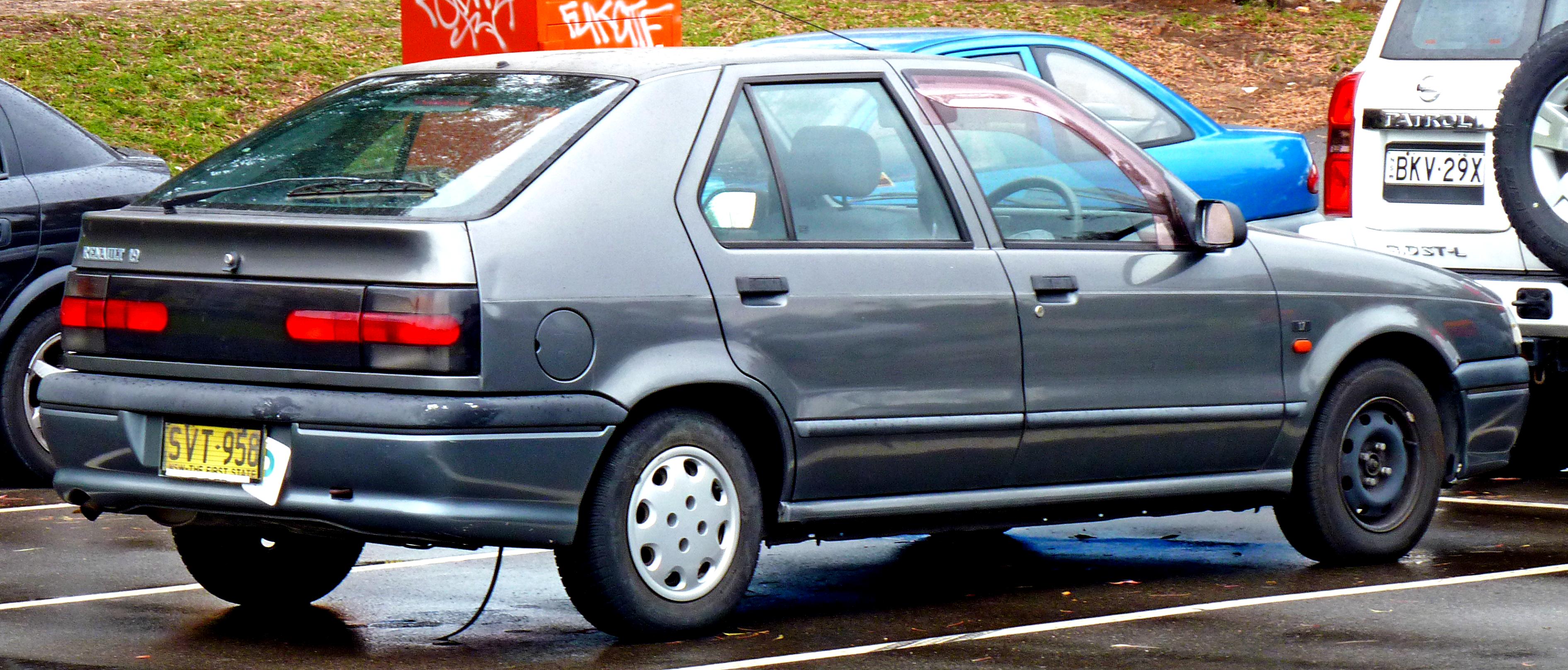 Renault 19 3 Doors 1992 #1