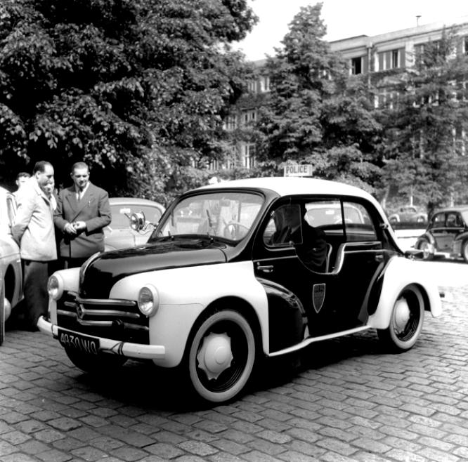 Renault 4 CV 1947 #19