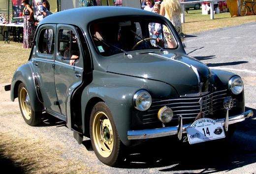 Renault 4 CV 1947 #43