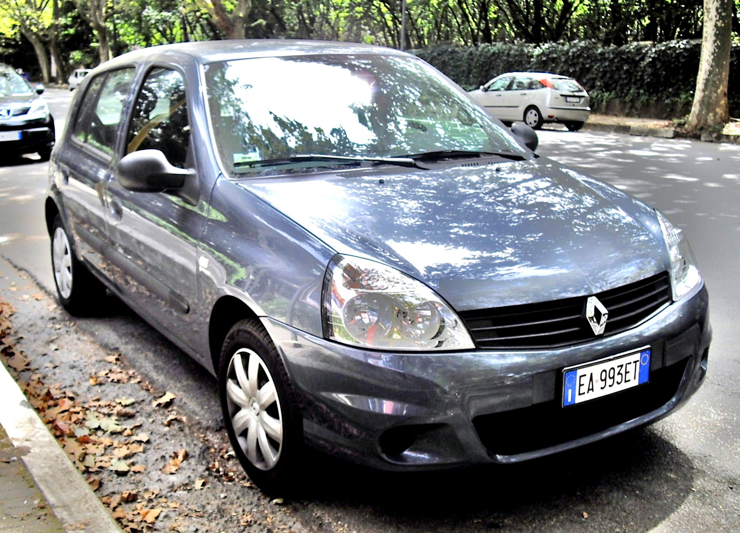 Renault Clio 5 Doors 2006 #7