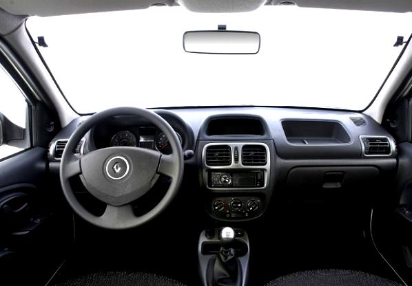 Renault Clio - 5 Doors 2012 #30