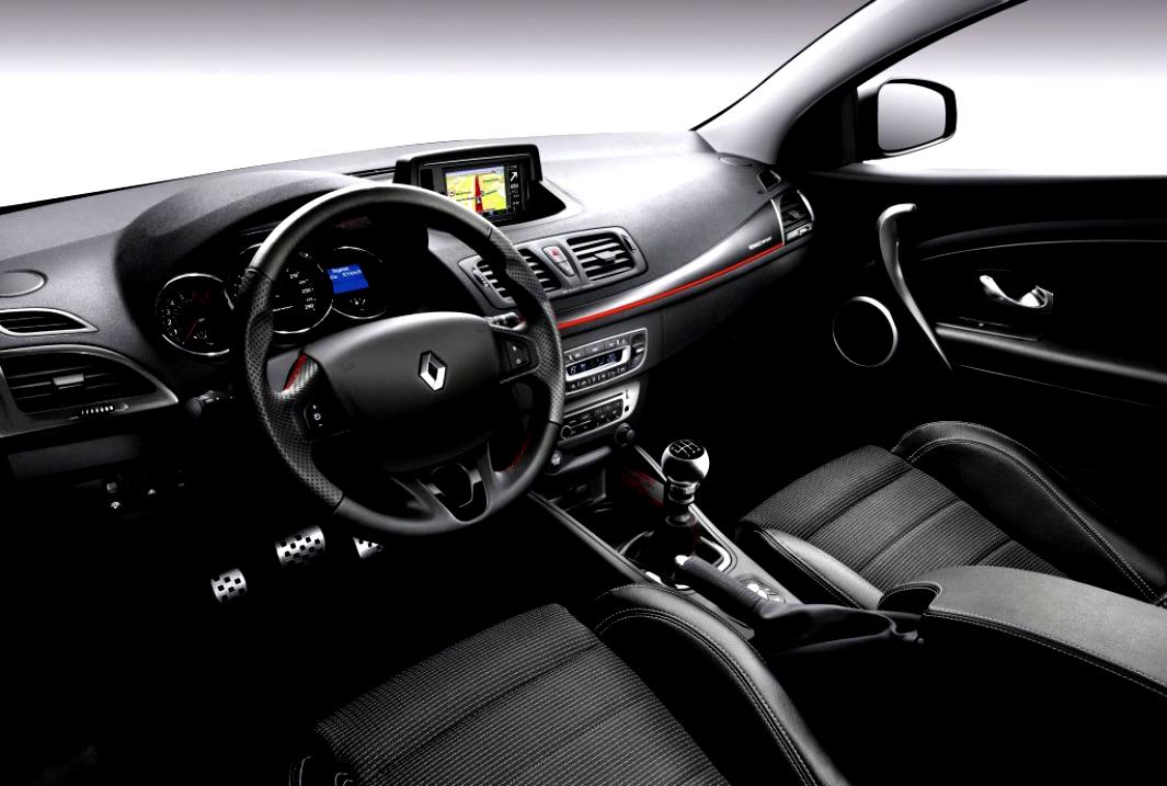 Renault Clio Estate GT 2013 #12