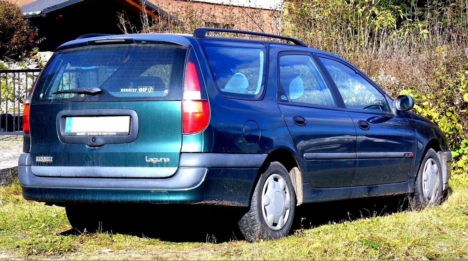 Renault Laguna Estate 1995 #26