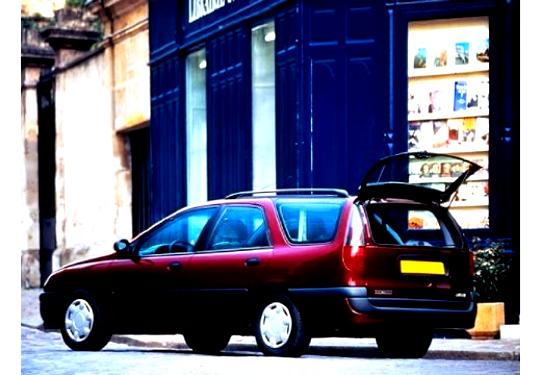 Renault Laguna Estate 1995 #27