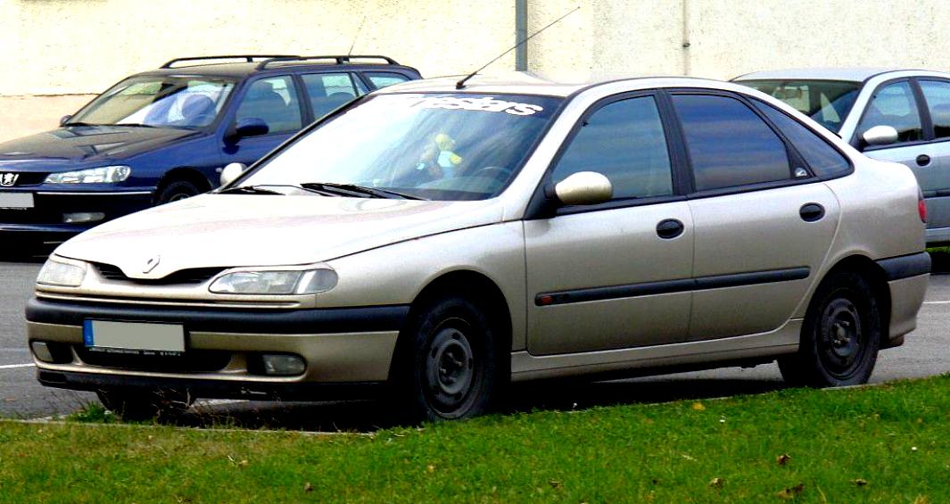 Renault Laguna Estate 1995 #59