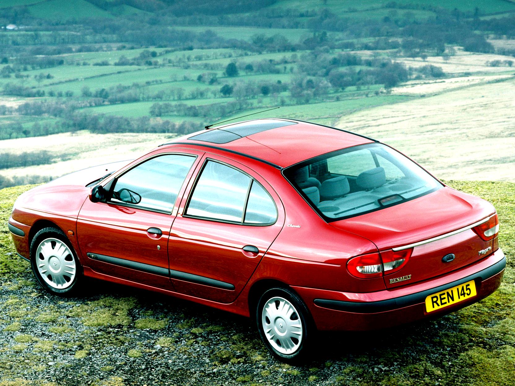 Renault Megane Sedan 1996 #10