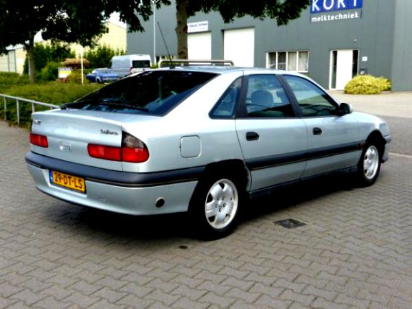 Renault Safrane 1996 #41