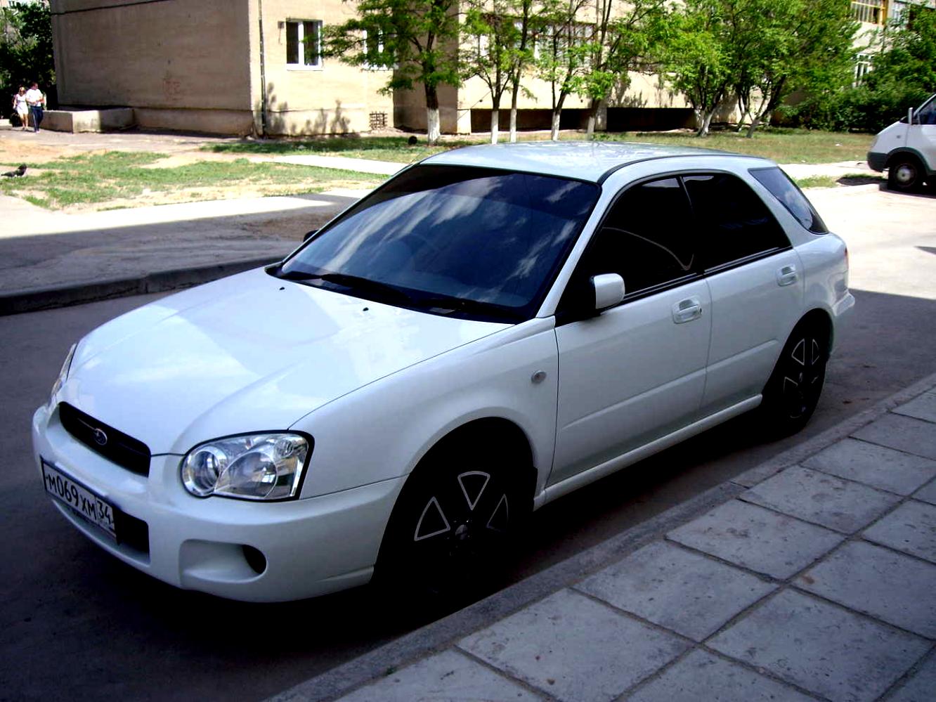 Subaru Impreza Wagon 2000 #12
