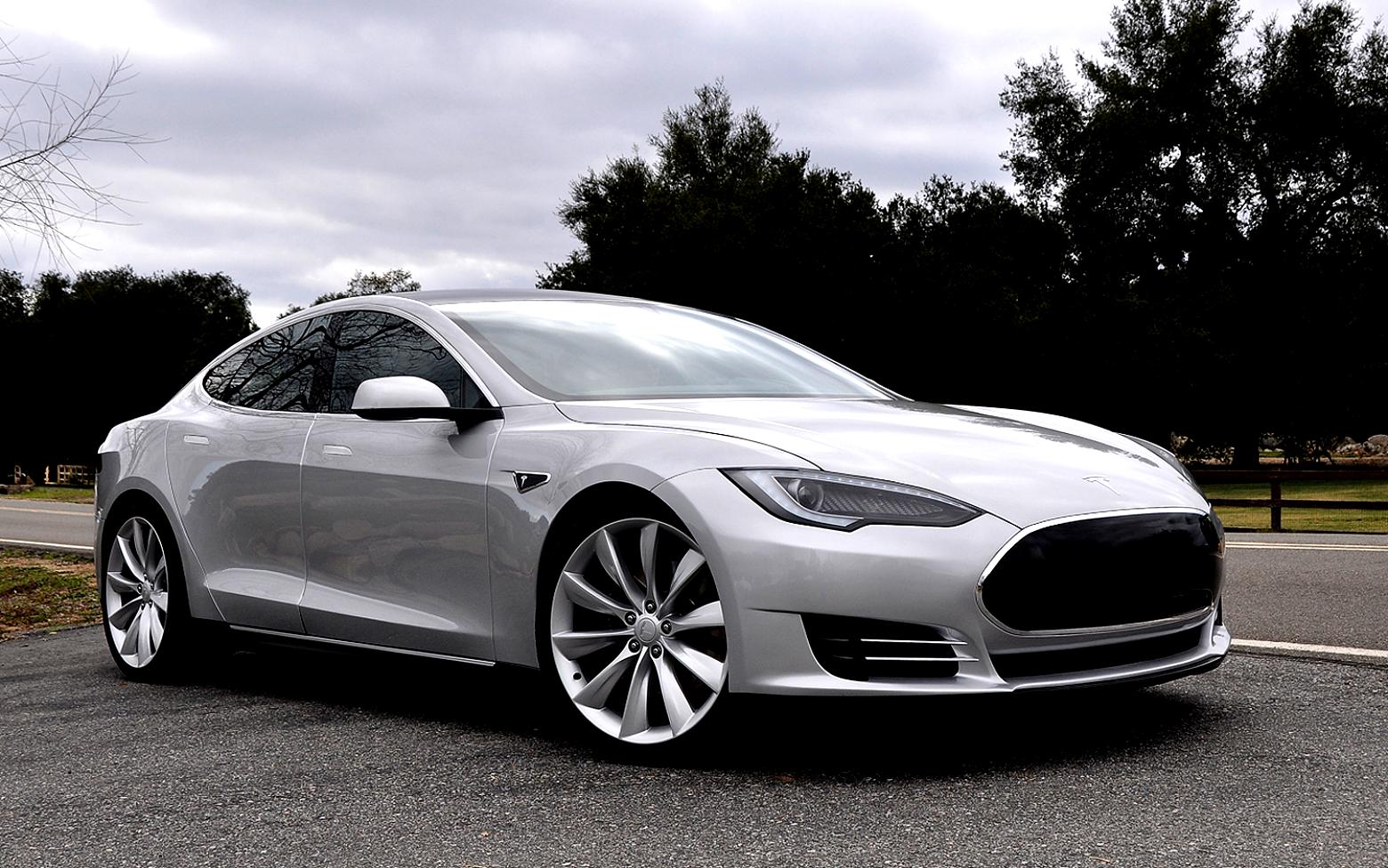 Tesla Motors Model S 2012 #9