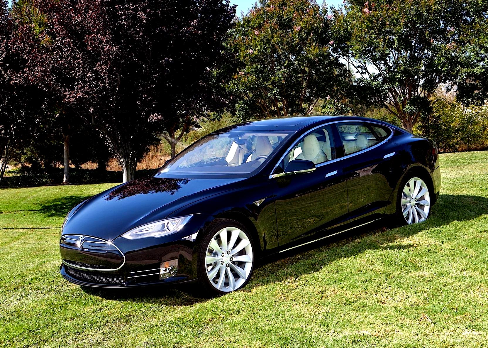 Tesla Motors Model S 2012 #39