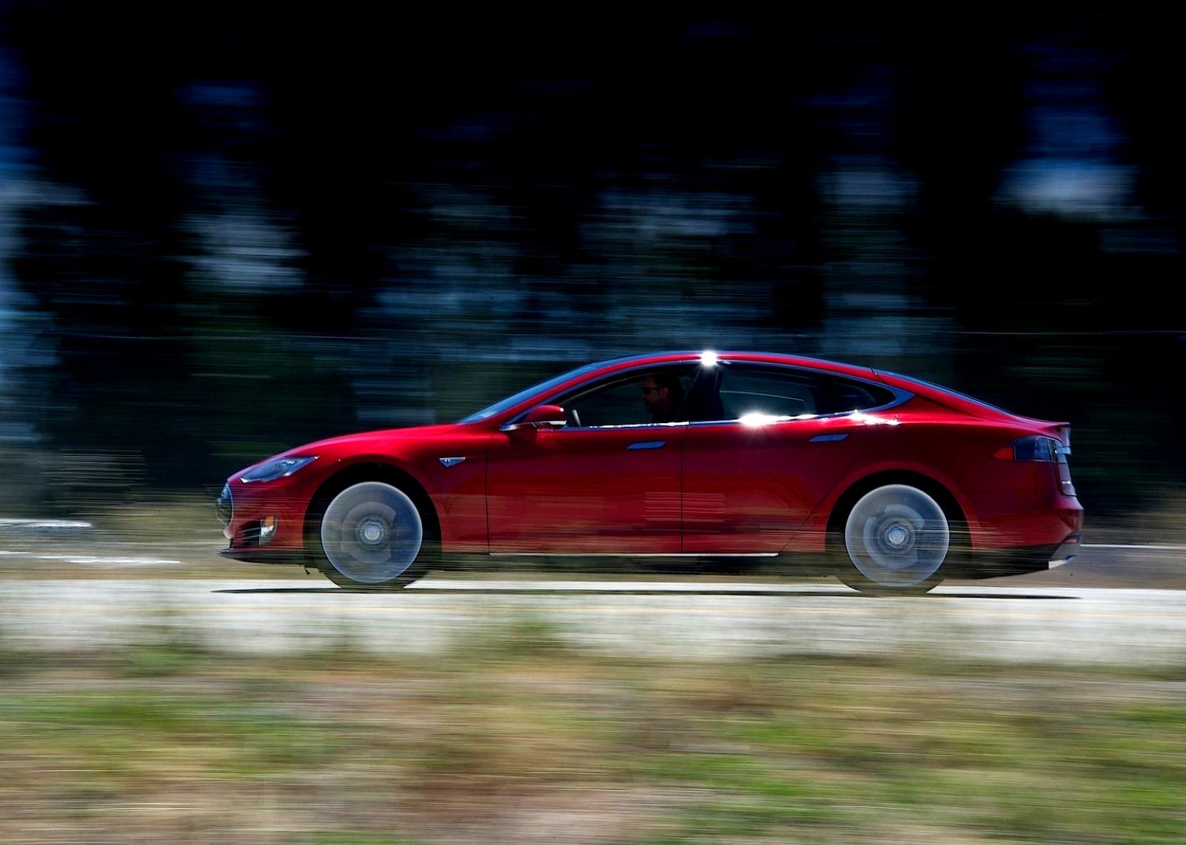 Tesla Motors Model S 2012 #44