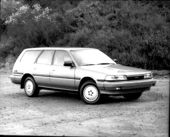 Toyota Camry 1987 #12