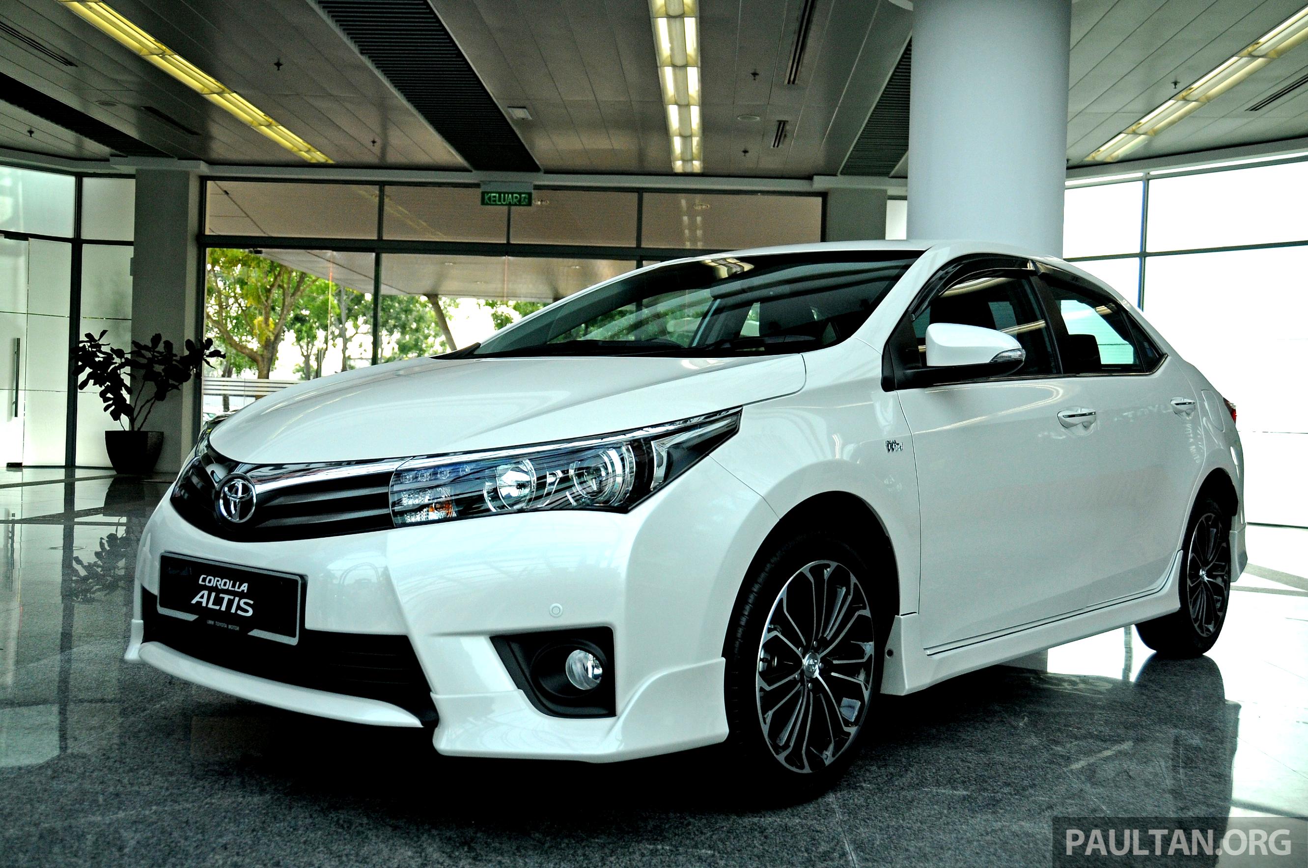 Toyota Corolla Altis 2014 #8