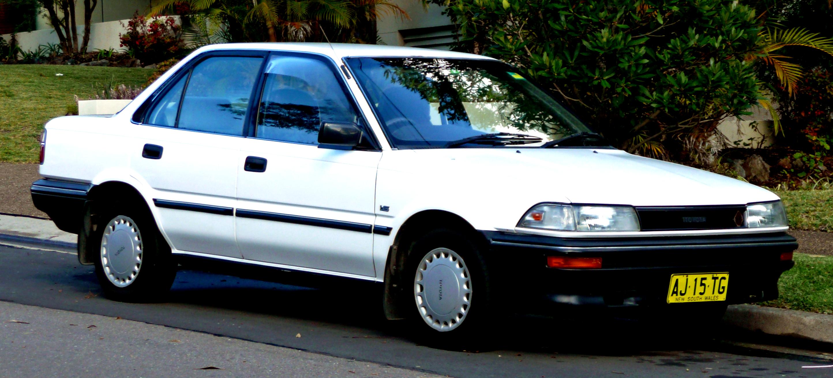 Toyota Corolla Sedan 1992 #5