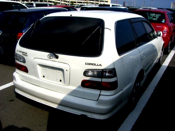 Toyota Corolla Wagon 2000 #4