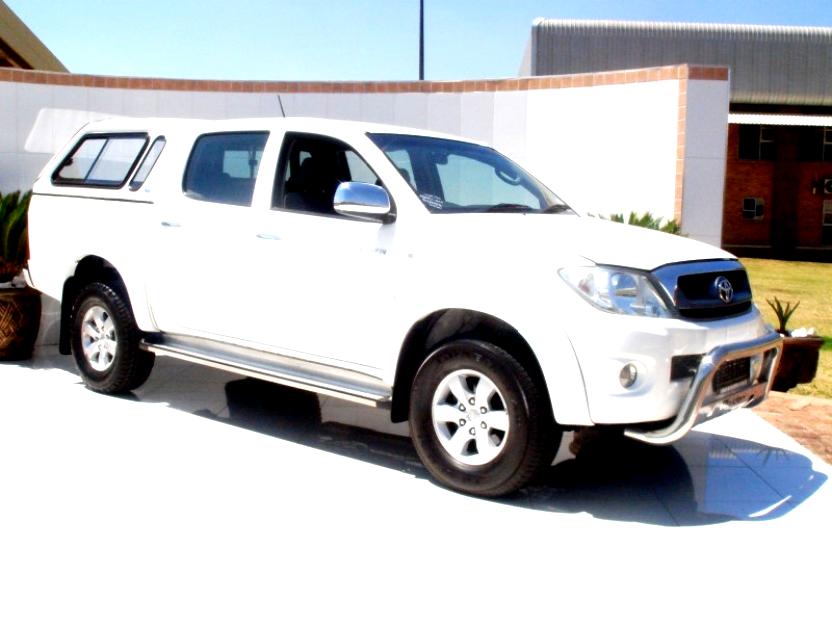 Toyota Hilux Double Cab 2011 #8