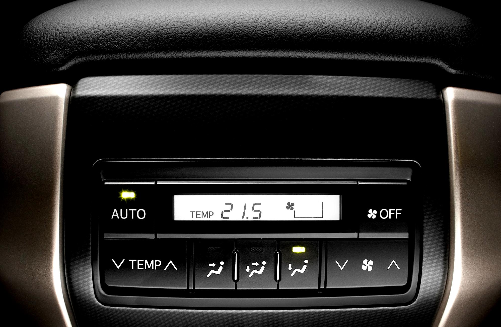 Toyota Land Cruiser 150 3 Doors 2009 #30