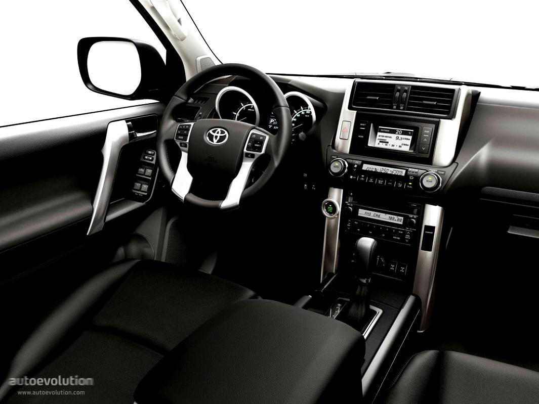 Toyota Land Cruiser 150 5 Doors 2009 #78