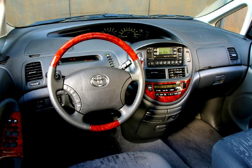 Toyota Previa 2003 #9
