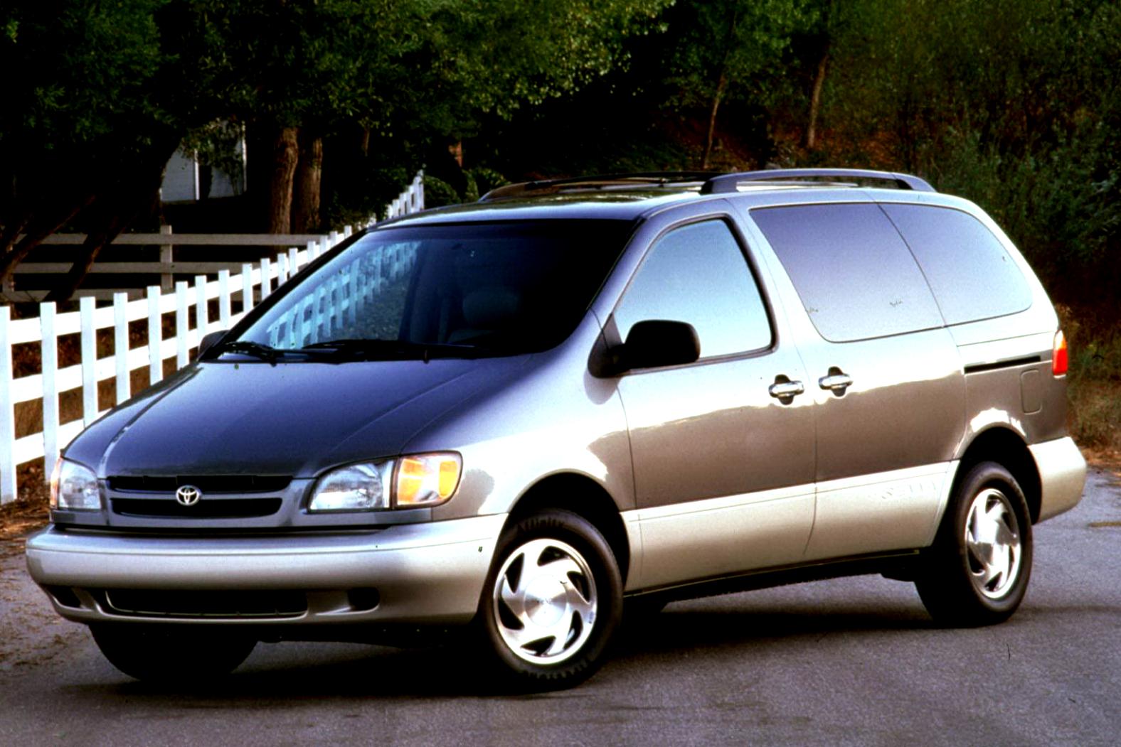 Toyota Sienna 1998 #5