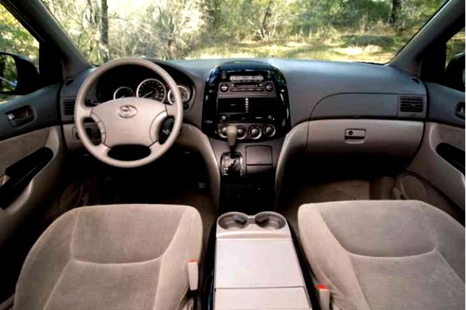Toyota Sienna 2004 #4