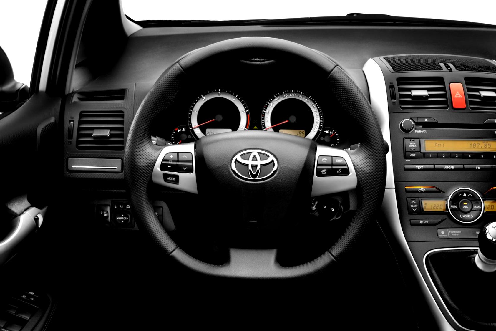Toyota Yaris 3 Doors 2008 #19