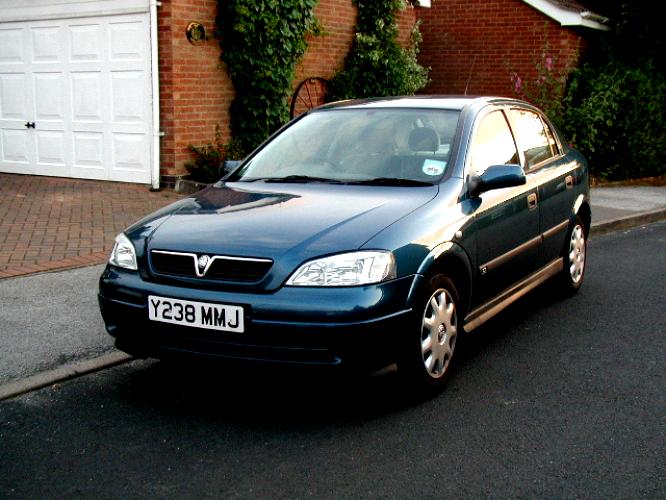 Vauxhall Astra Hatchback 2009 #24