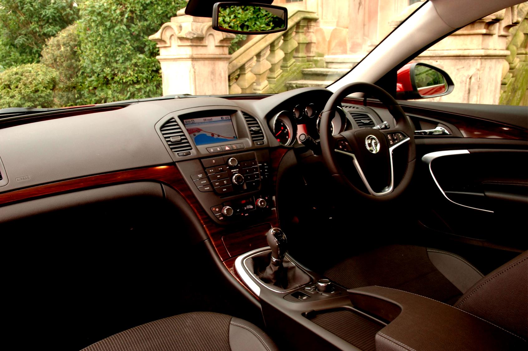 Vauxhall Insignia Hatchback 2008 #16