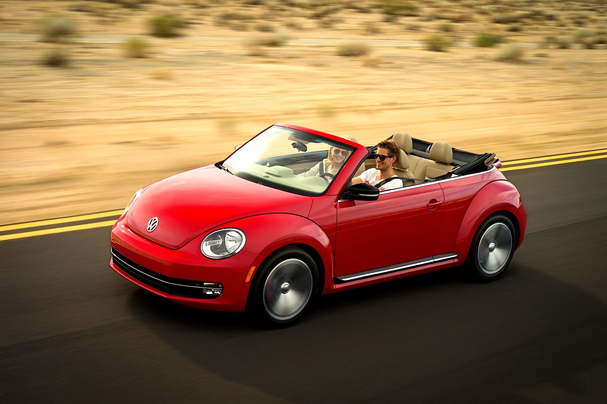 Volkswagen Beetle Cabriolet 2013 #4